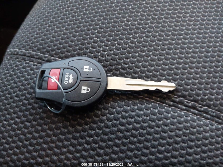 VIN 3N1AB7AP7JY338041 2018 NISSAN SENTRA S