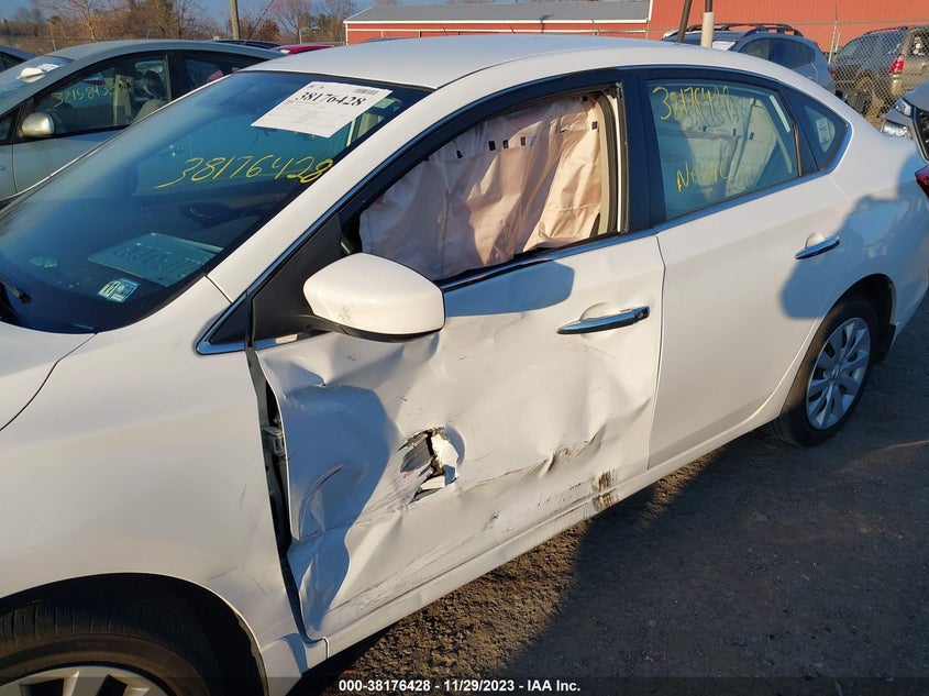 VIN 3N1AB7AP7JY338041 2018 NISSAN SENTRA S