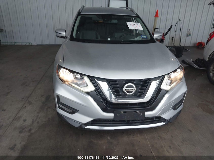 VIN JN8AT2MT4JW466660 2018 NISSAN ROGUE SL