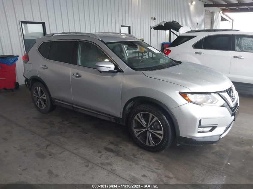 VIN JN8AT2MT4JW466660 2018 NISSAN ROGUE SL