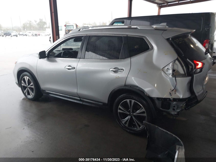 VIN JN8AT2MT4JW466660 2018 NISSAN ROGUE SL