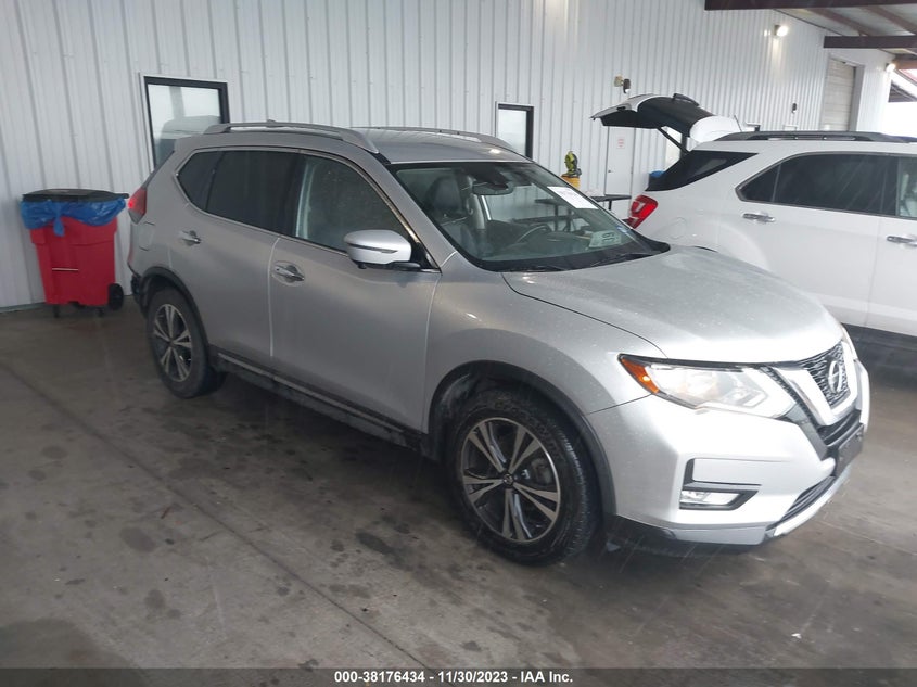VIN JN8AT2MT4JW466660 2018 NISSAN ROGUE SL