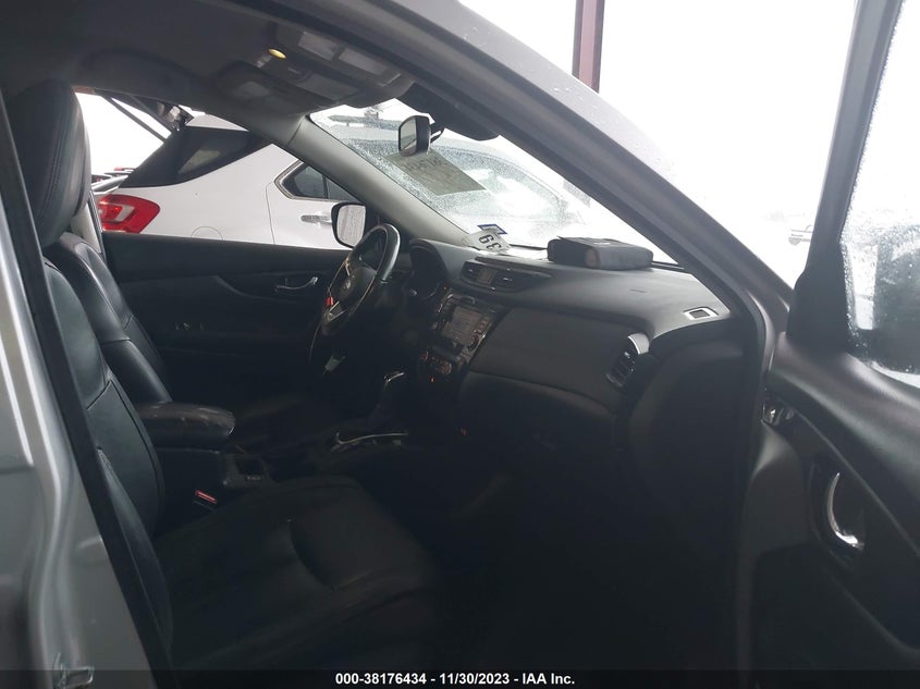 VIN JN8AT2MT4JW466660 2018 NISSAN ROGUE SL