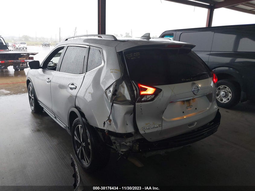 VIN JN8AT2MT4JW466660 2018 NISSAN ROGUE SL