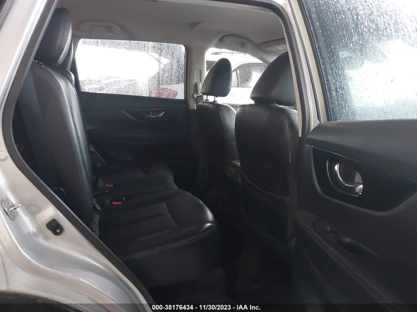 VIN JN8AT2MT4JW466660 2018 NISSAN ROGUE SL