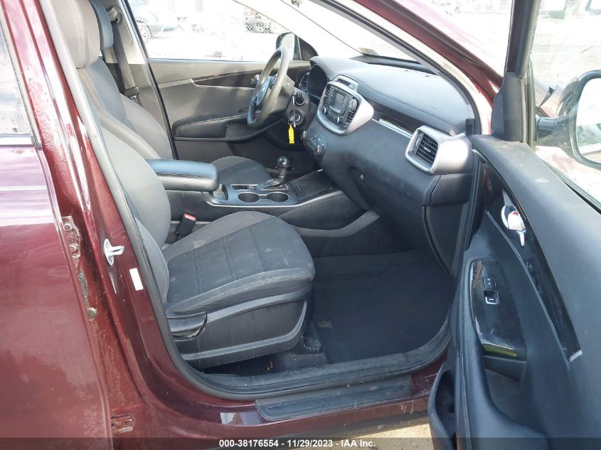 2017 KIA SORENTO 3.3L LX - 5XYPGDA52HG330126