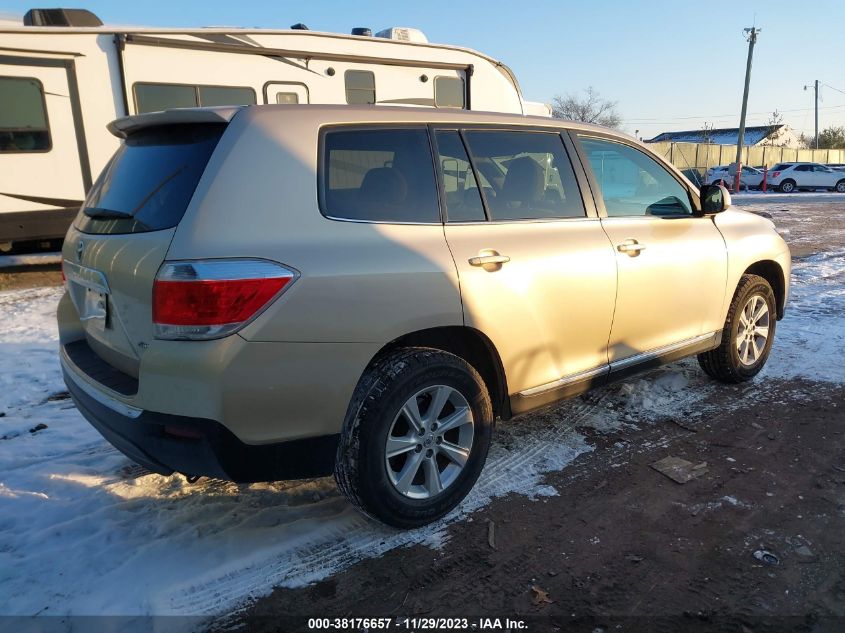 2013 TOYOTA HIGHLANDER PLUS/SE - 5TDBK3EH7DS237526