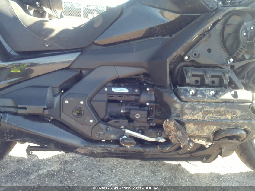 VIN: JH2SC7958MK300748 2021 HONDA GL1800 D