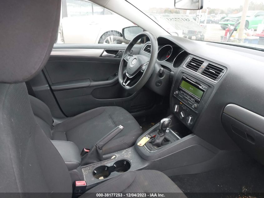 2015 VOLKSWAGEN JETTA 1.8T SE - 3VWD17AJ7FM268433