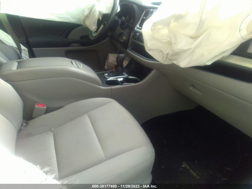 2015 TOYOTA HIGHLANDER LE - 5TDZARFHXFS014001
