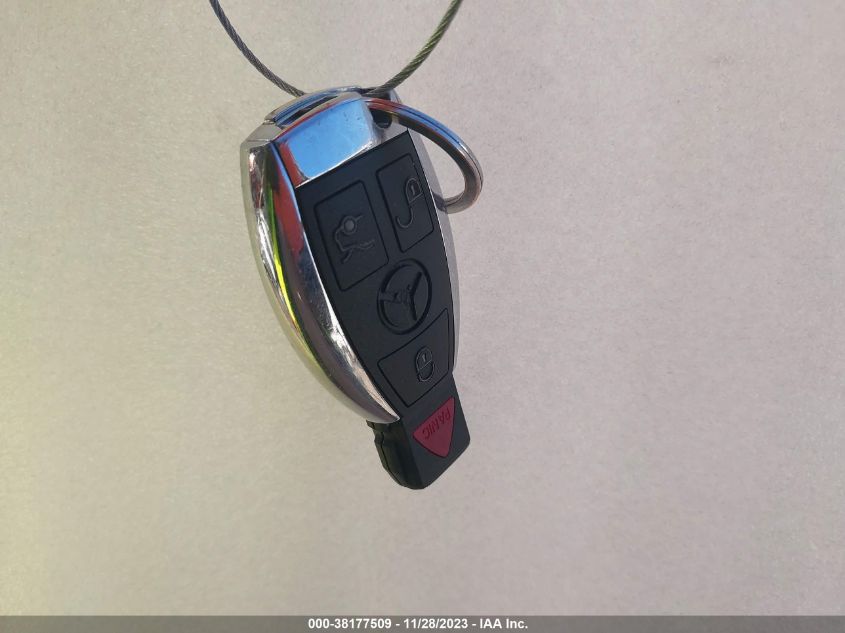 2013 MERCEDES-BENZ C 250 SPORT/LUXURY - WDDGF4HB3DR266078