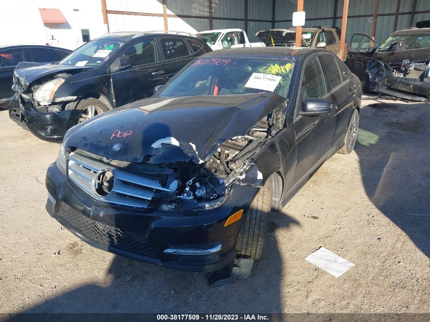 2013 MERCEDES-BENZ C 250 SPORT/LUXURY - WDDGF4HB3DR266078