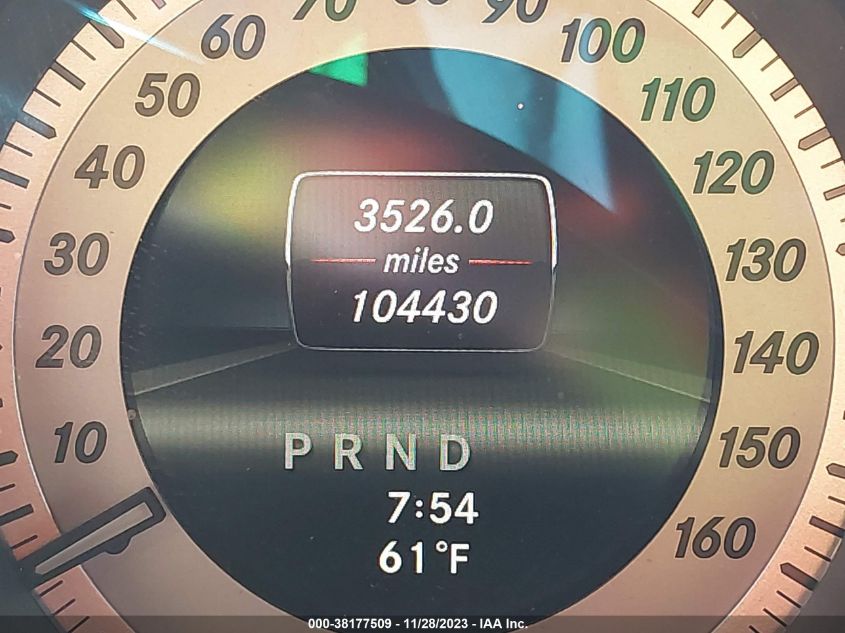 2013 MERCEDES-BENZ C 250 SPORT/LUXURY - WDDGF4HB3DR266078