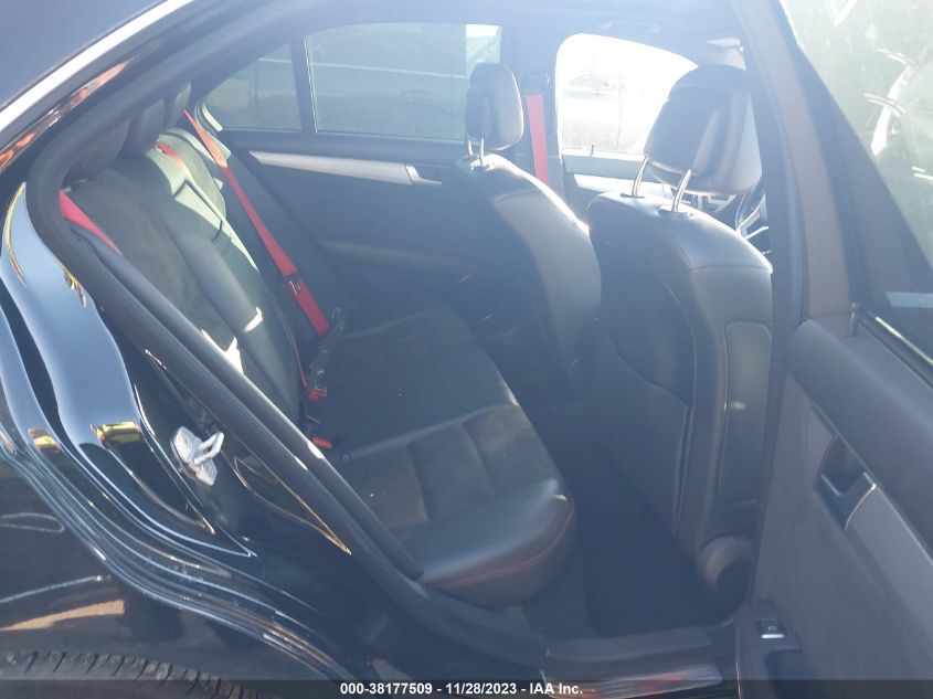 2013 MERCEDES-BENZ C 250 SPORT/LUXURY - WDDGF4HB3DR266078