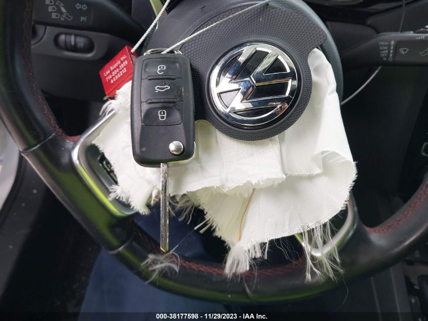 2017 VOLKSWAGEN JETTA GLI - 3VW4T7AJ3HM408197