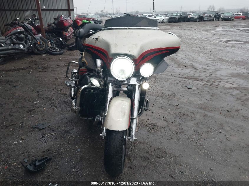 2006 HARLEY-DAVIDSON FLHTCUSE - 1HD1PRE136Y953476