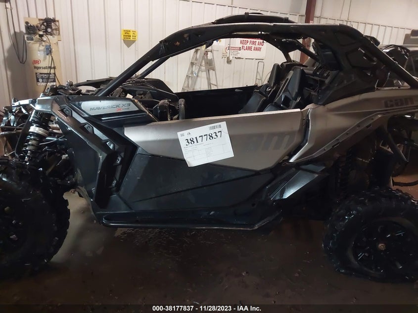 VIN 3JBVDAW44JK000171 2018 CAN-AM MAVERICK X3 X DS TURBO R