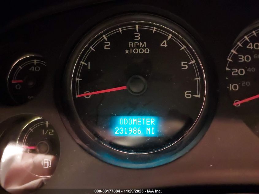2013 CHEVROLET SUBURBAN - 1GNDKKE73DR104673