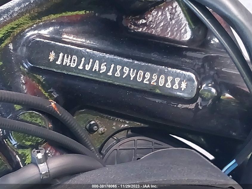 2009 HARLEY-DAVIDSON FXSTB - 1HD1JA5189Y022088