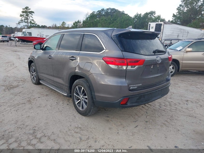 VIN 5TDKZRFH8JS526925 2018 TOYOTA HIGHLANDER SE/XLE