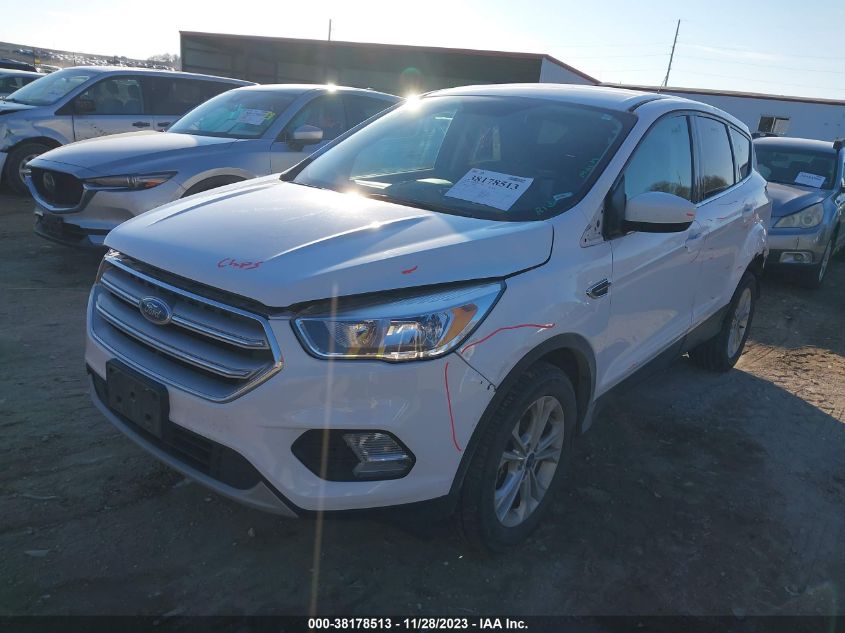 2017 FORD ESCAPE SE - 1FMCU9G91HUE73755