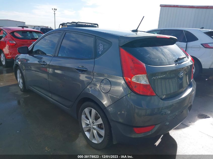 2013 HYUNDAI ACCENT SE - KMHCU5AE4DU065873