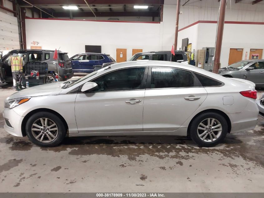 2017 HYUNDAI SONATA SE - 5NPE24AF7HH502237