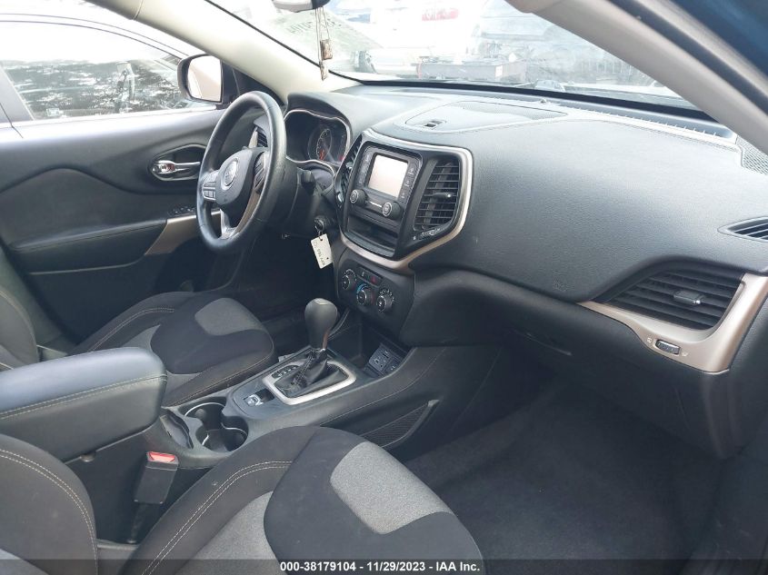 2018 JEEP CHEROKEE LATITUDE FWD - 1C4PJLCB3JD552564