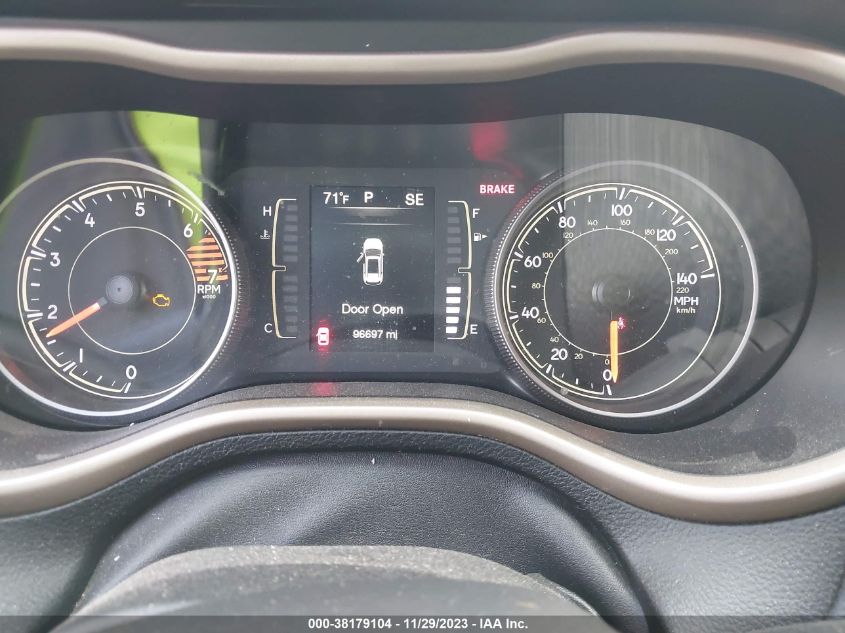 2018 JEEP CHEROKEE LATITUDE FWD - 1C4PJLCB3JD552564