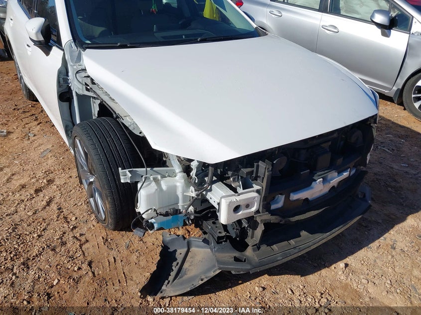 VIN JM1GL1VMXJ1309901 2018 MAZDA MAZDA6 TOURING