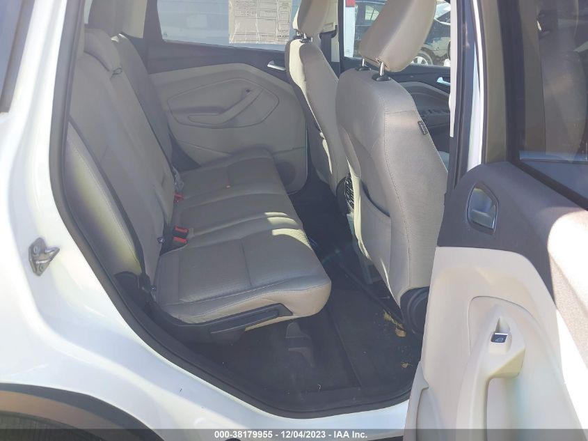 2019 FORD ESCAPE SE - 1FMCU9GDXKUA01663