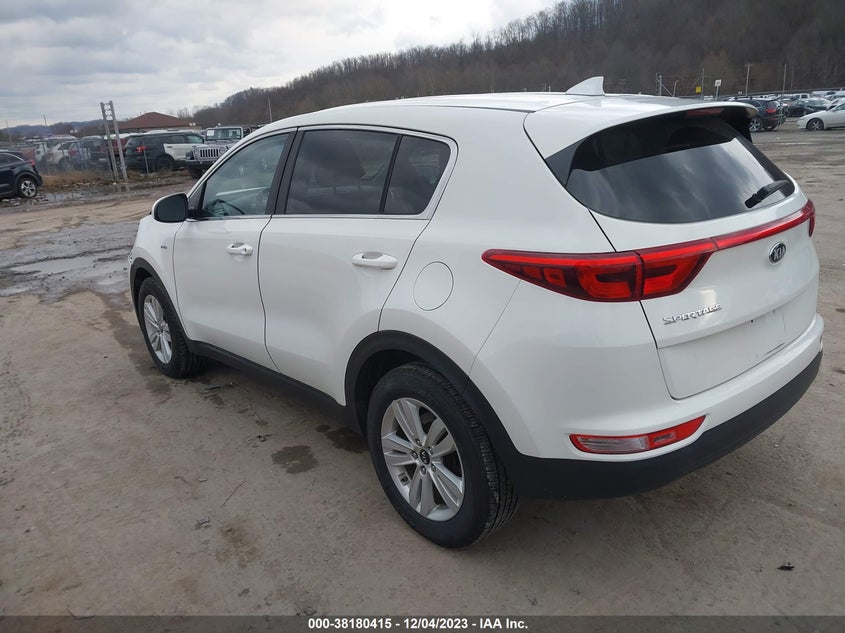 VIN KNDPMCAC5K7502428 2019 KIA SPORTAGE LX