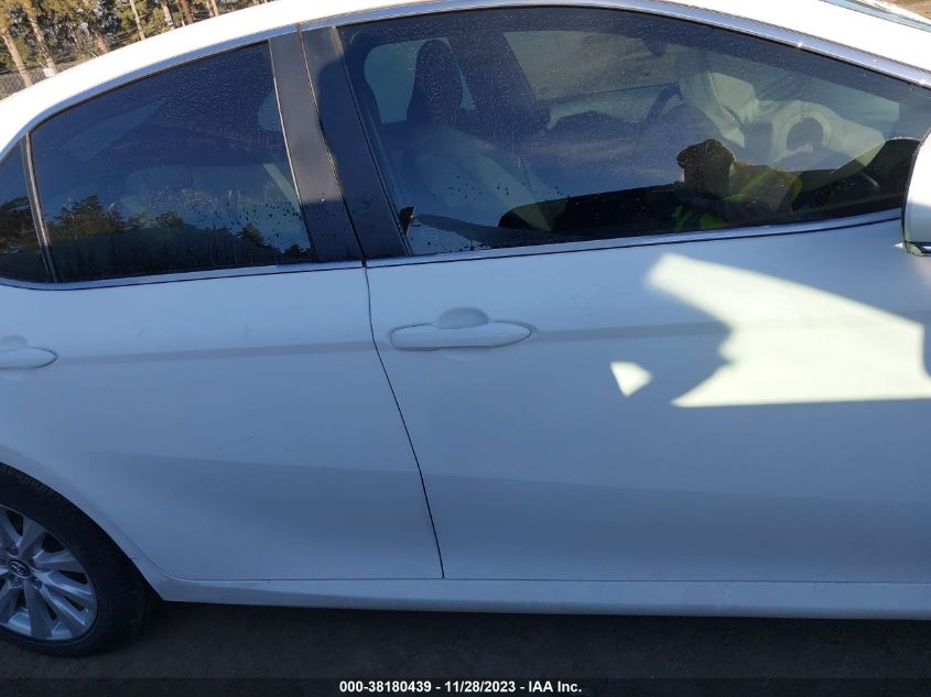 2018 TOYOTA CAMRY L/LE/XLE/SE/XSE - 4T1B11HK5JU612928