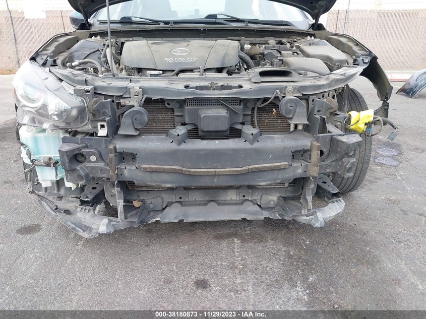 VIN 3MZBN1U73JM238928 2018 MAZDA MAZDA3 SPORT