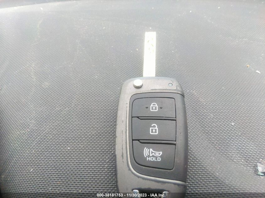 2021 HYUNDAI VENUE SE - KMHRB8A32MU069579