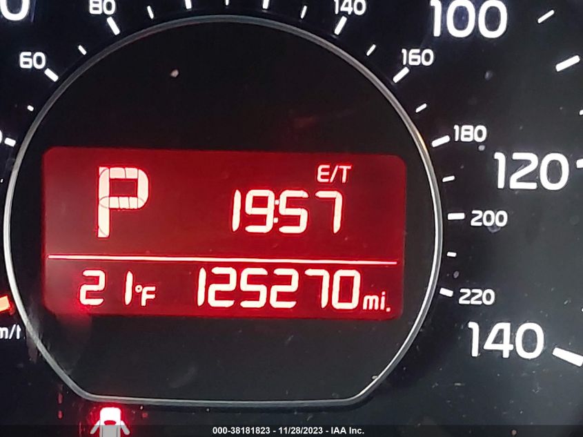 2015 KIA SOUL + - KNDJP3A54F7156845