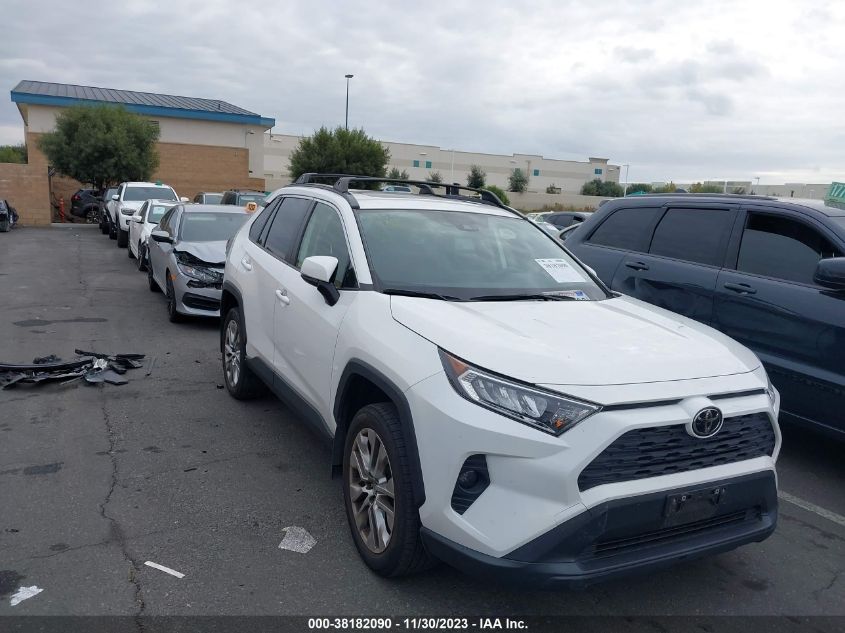 2020 TOYOTA RAV4 XLE PREMIUM - JTMC1RFVXLD059393