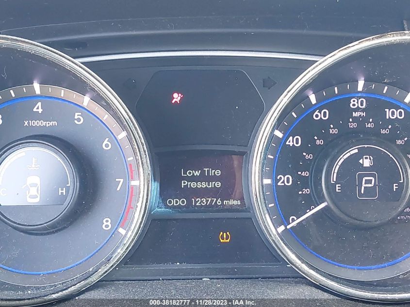 2013 HYUNDAI SONATA GLS/SE/LIMITED - 5NPEB4AC8DH676477