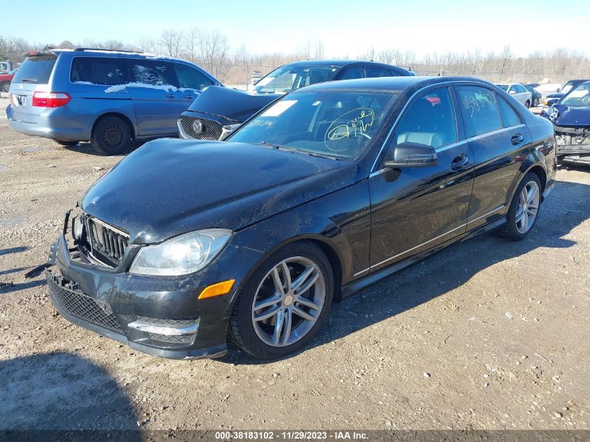 2013 MERCEDES-BENZ C 300 LUXURY 4MATIC - WDDGF8AB9DA753415
