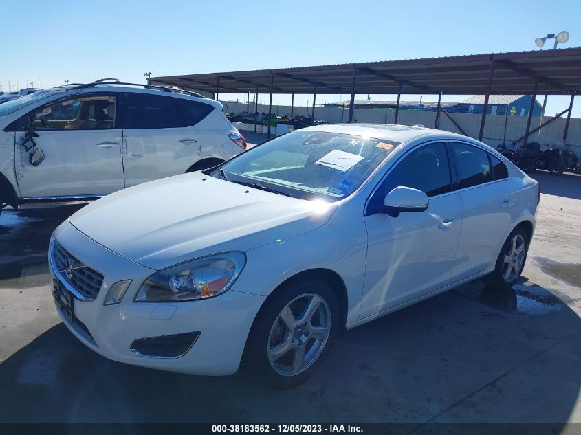 2013 VOLVO S60 T5/T5 PLATINUM - YV1612FS2D2217453