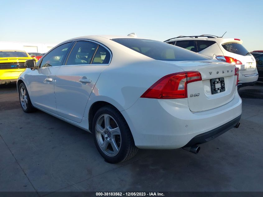 2013 VOLVO S60 T5/T5 PLATINUM - YV1612FS2D2217453
