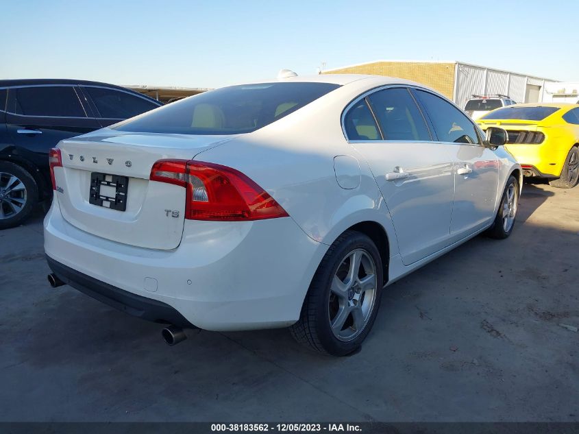 2013 VOLVO S60 T5/T5 PLATINUM - YV1612FS2D2217453