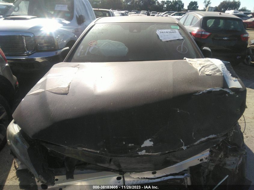 2019 TOYOTA CAMRY LE - 4T1B11HK8KU233830