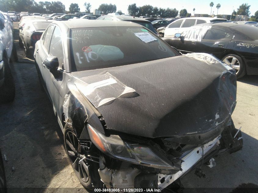 2019 TOYOTA CAMRY LE - 4T1B11HK8KU233830