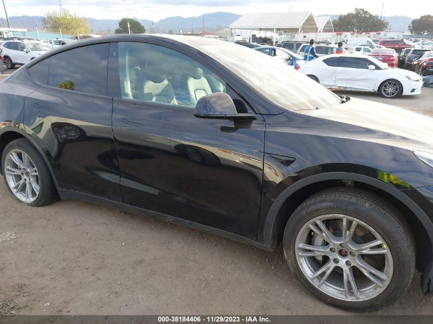 2021 TESLA MODEL Y - 5YJYGDEE5MF207713