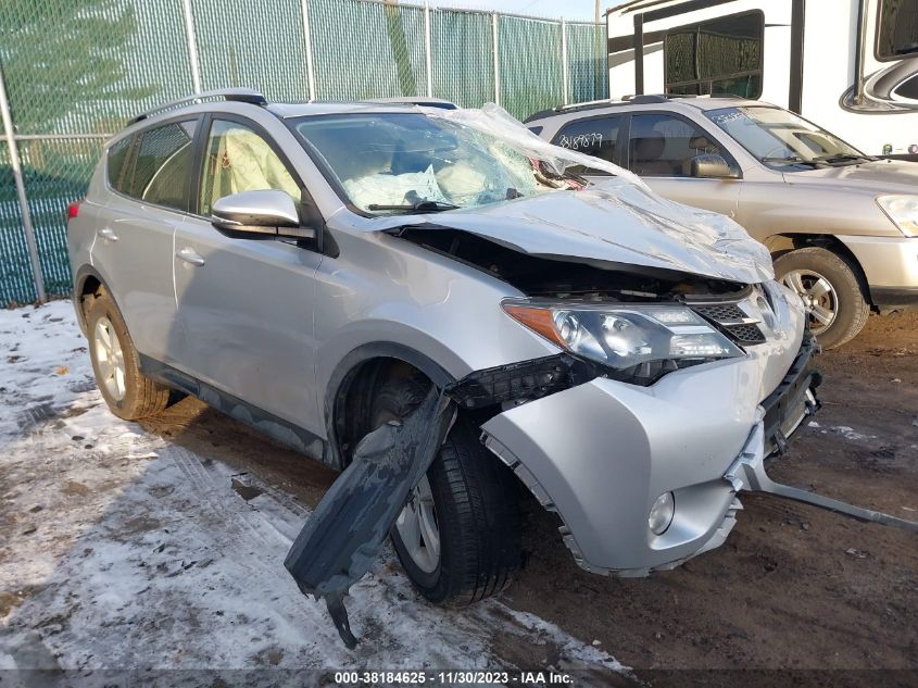 2013 TOYOTA RAV4 XLE - JTMRFREV4DD014934