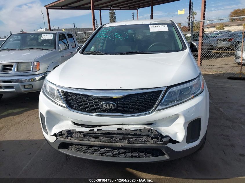 2015 KIA SORENTO LX - 5XYKT3A61FG558060