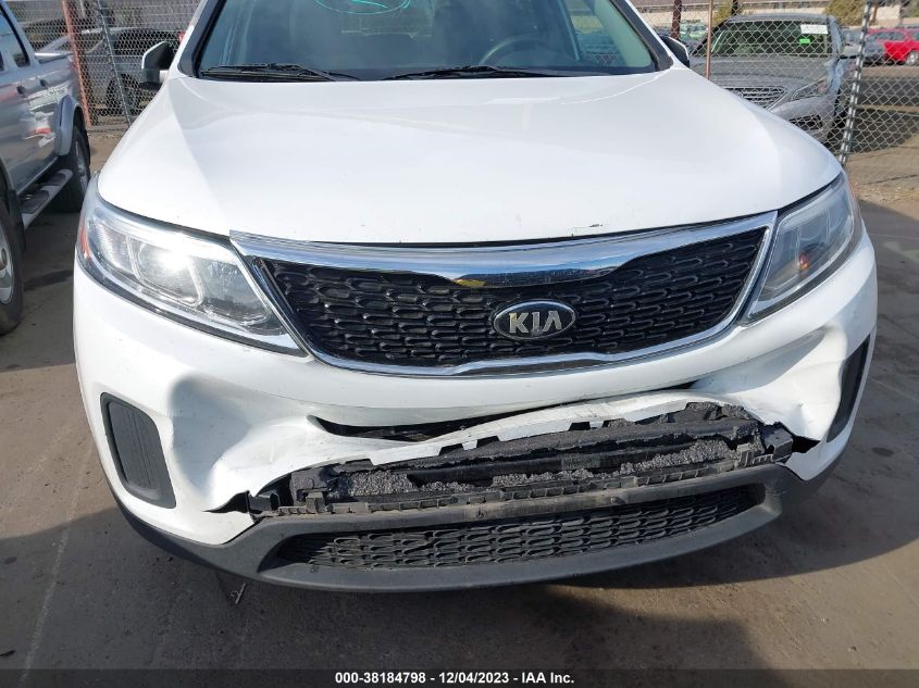 2015 KIA SORENTO LX - 5XYKT3A61FG558060