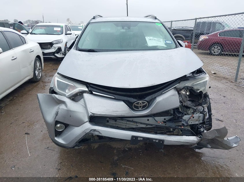 VIN 2T3WFREV7JW425729 2018 TOYOTA RAV4 ADVENTURE/XLE
