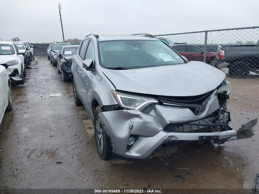 VIN 2T3WFREV7JW425729 2018 TOYOTA RAV4 ADVENTURE/XLE